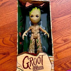 New Disney Parks - Groot Flora Colossus - Interactive Talking Toy